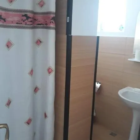 Privat bolig Pensiunea Io-mara